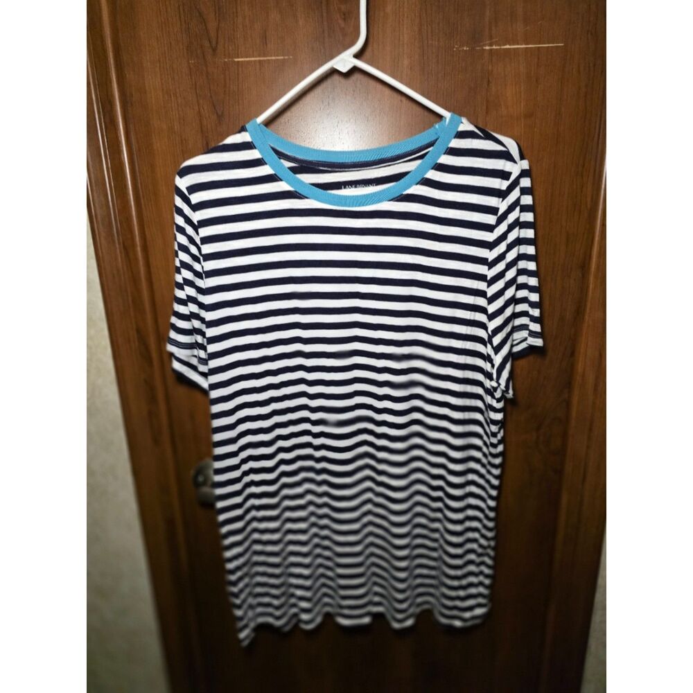 NWT Lane Bryant Blue/White Top Sz 14/16 A-29